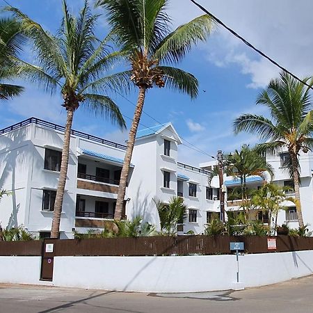 Les Cerisiers - Exclusive Beach Residence - 3 Bedroom Modern Apartment, Flic-en-Flacq Eksteriør bilde