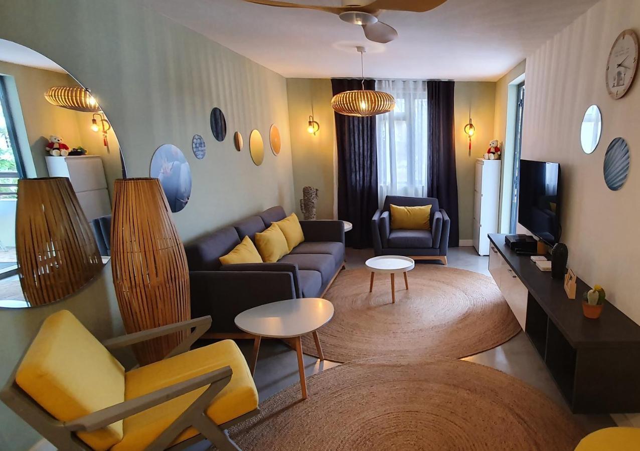 Les Cerisiers - Exclusive Beach Residence - 3 Bedroom Modern Apartment, Flic-en-Flacq Eksteriør bilde